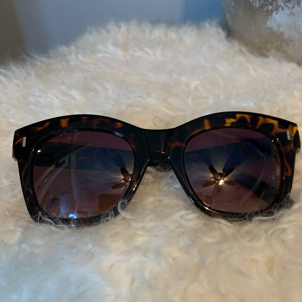 Steve Madden Sunglasses